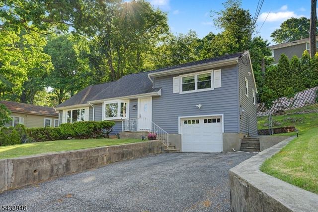 16 Highland Trl, Denville Twp., NJ 07834