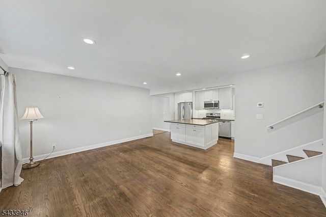 16 Highland Trl, Denville Twp., NJ 07834