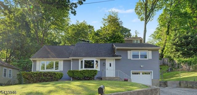 16 Highland Trl, Denville Twp., NJ 07834