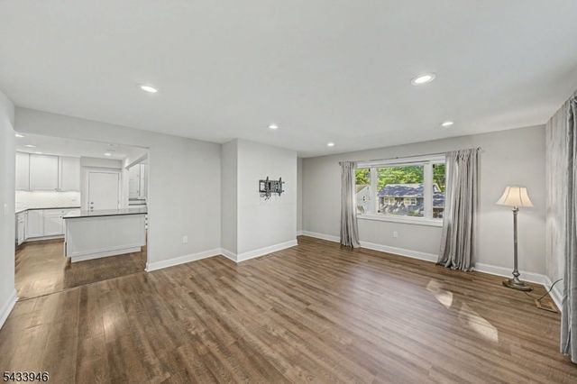16 Highland Trl, Denville Twp., NJ 07834