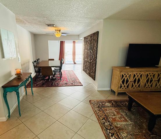 6719 Eastview Drive, Lake Worth, FL 33462