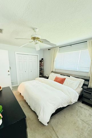 6719 Eastview Drive, Lake Worth, FL 33462