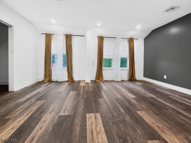 1323 North Ave, Elizabeth City, NJ 07208
