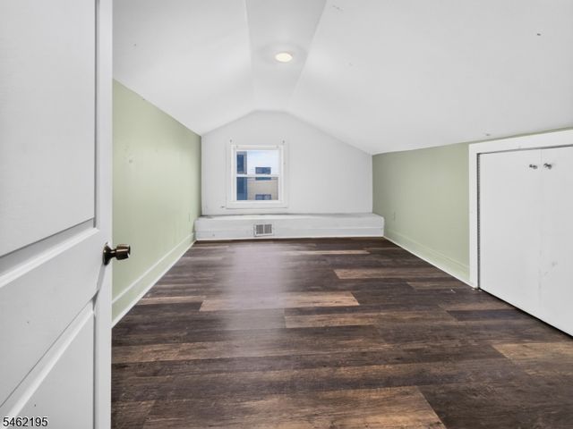 1323 North Ave, Elizabeth City, NJ 07208