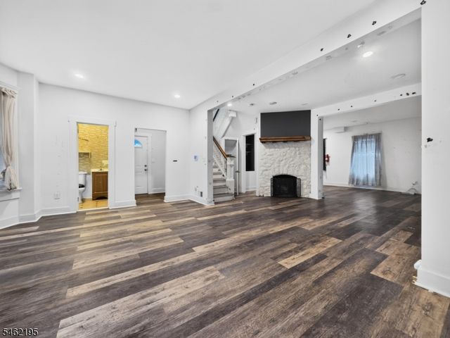 1323 North Ave, Elizabeth City, NJ 07208