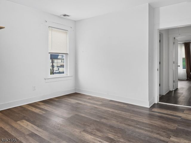 1323 North Ave, Elizabeth City, NJ 07208