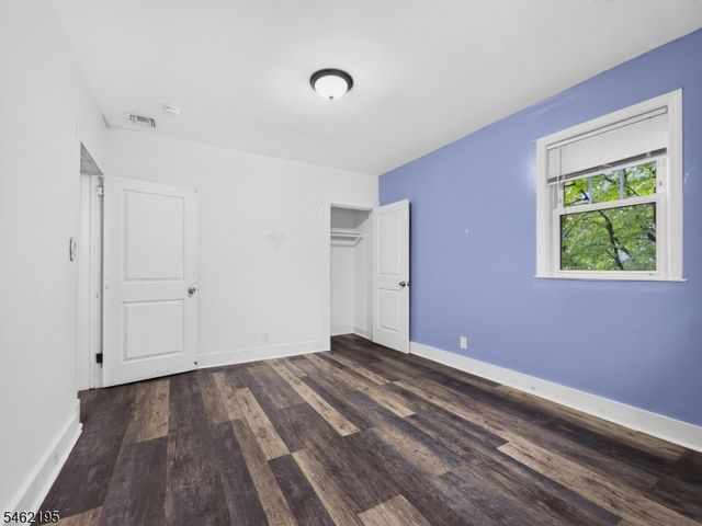 1323 North Ave, Elizabeth City, NJ 07208