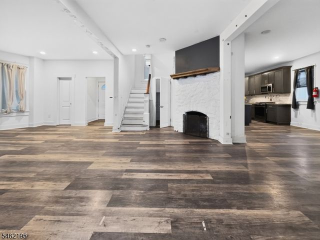 1323 North Ave, Elizabeth City, NJ 07208