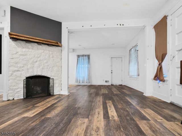 1323 North Ave, Elizabeth City, NJ 07208