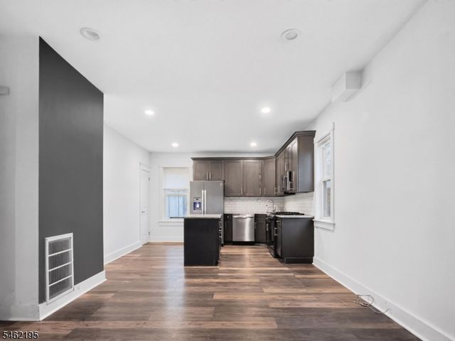1323 North Ave, Elizabeth City, NJ 07208
