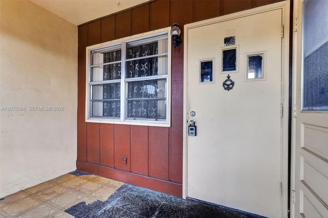 2040 NW 81st Avenue 122, Pembroke Pines, FL 33024