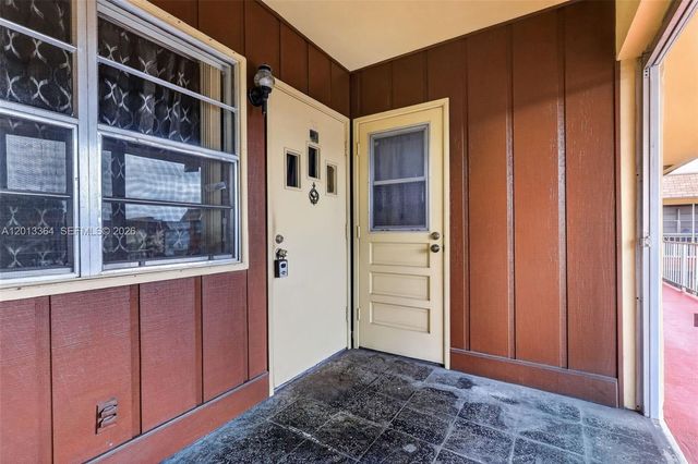 2040 NW 81st Avenue 122, Pembroke Pines, FL 33024