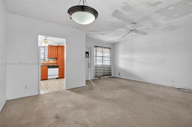 2040 NW 81st Avenue 122, Pembroke Pines, FL 33024