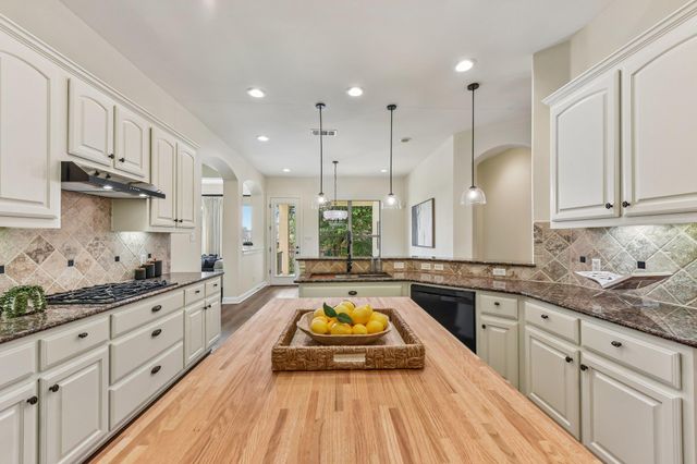 11213 Woodland Hills TRL, Austin, TX 78732