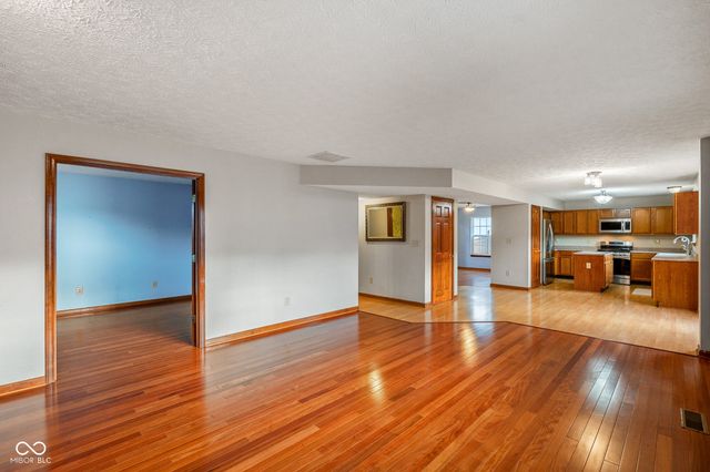 1689 Sagemeadow Drive, Brownsburg, IN 46112