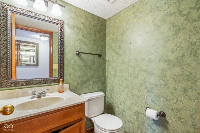 1689 Sagemeadow Drive, Brownsburg, IN 46112