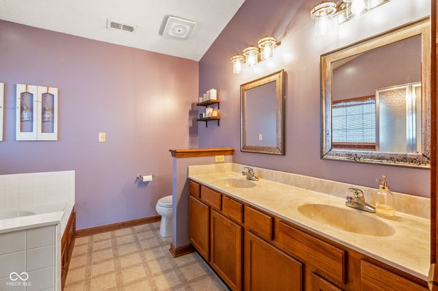 1689 Sagemeadow Drive, Brownsburg, IN 46112
