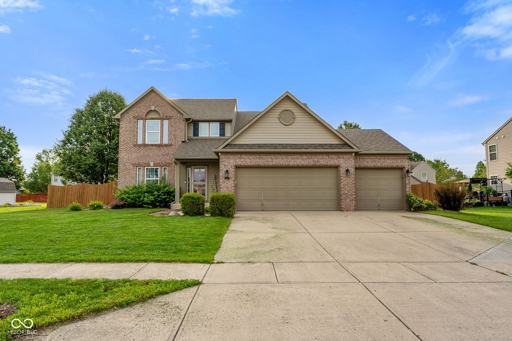 1689 Sagemeadow Drive, Brownsburg, IN 46112