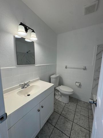 1795 NW 55th Avenue Apt 3, Lauderhill, FL 33313