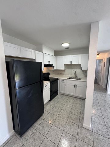 1795 NW 55th Avenue Apt 3, Lauderhill, FL 33313