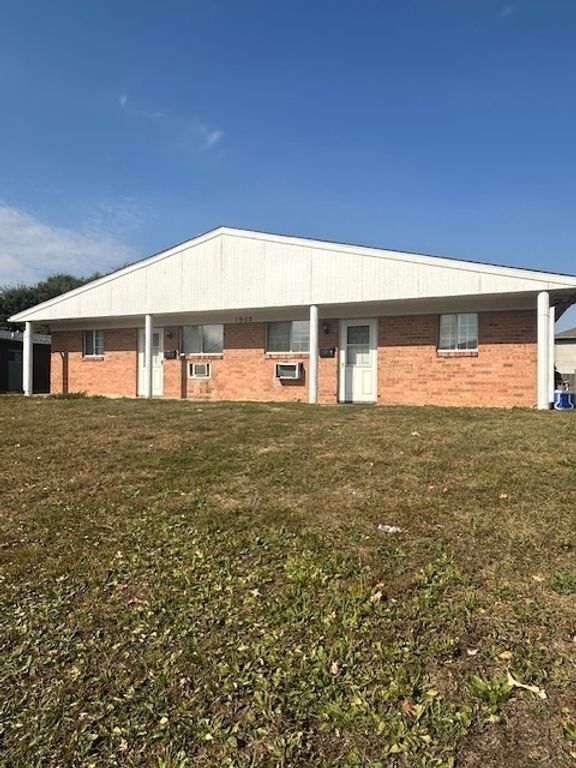 1508 Woods Avenue, Normal, IL 61761