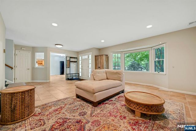 76 Briarwood Avenue, Norwood, NJ 07648
