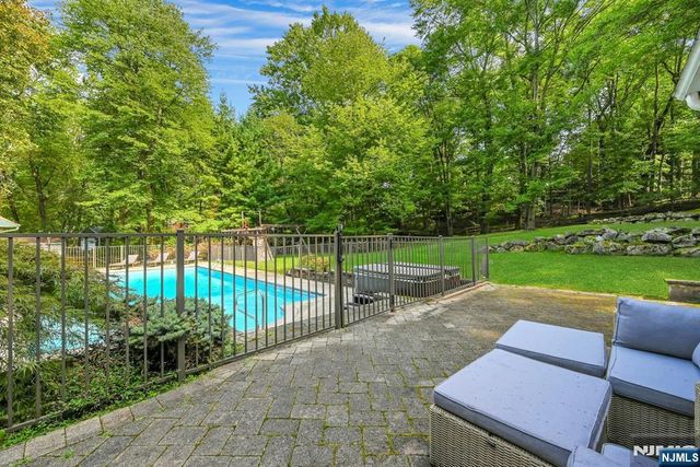 76 Briarwood Avenue, Norwood, NJ 07648