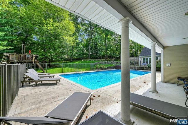 76 Briarwood Avenue, Norwood, NJ 07648