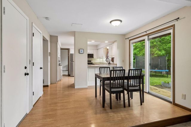 7840 W 100th Street, Bloomington, MN 55438