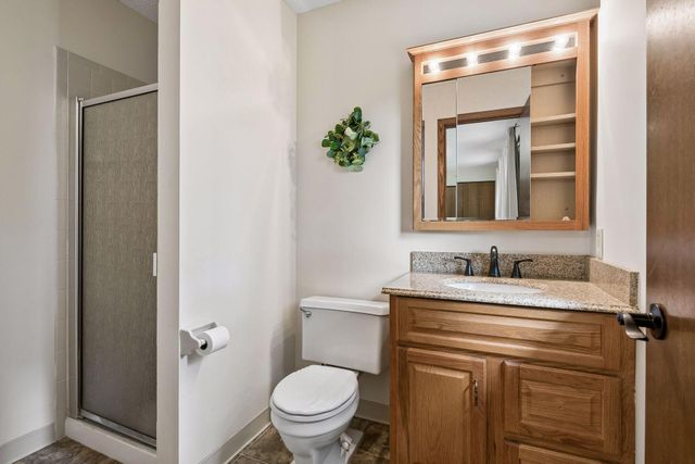 7840 W 100th Street, Bloomington, MN 55438