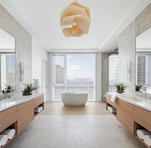 509 GOLDEN GATE POINT 4, Sarasota, FL 34236