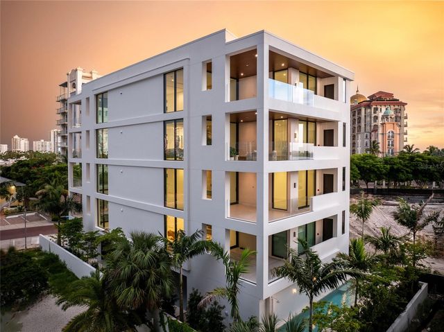 509 GOLDEN GATE POINT 4, Sarasota, FL 34236