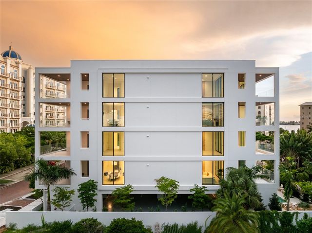 509 GOLDEN GATE POINT 4, Sarasota, FL 34236