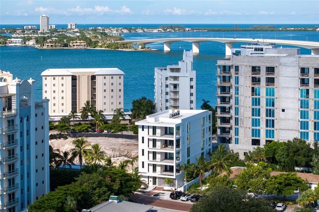 509 GOLDEN GATE POINT 4, Sarasota, FL 34236