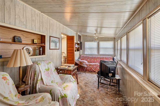 21 Maggie Okelly Road, Candler, NC 28715