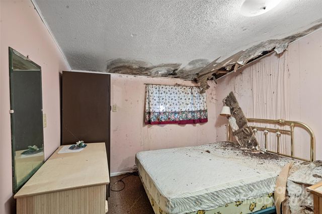 21 Maggie Okelly Road, Candler, NC 28715