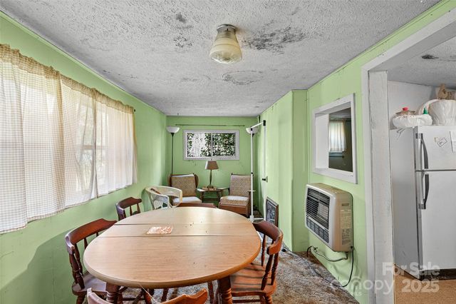 21 Maggie Okelly Road, Candler, NC 28715