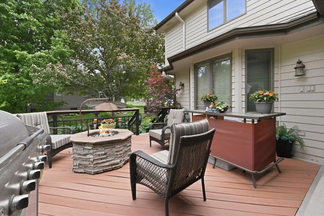 200 FOREST GLEN Drive, Council Bluffs, IA 51503