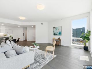 380 Newark Avenue 406, Jersey City, NJ 07302