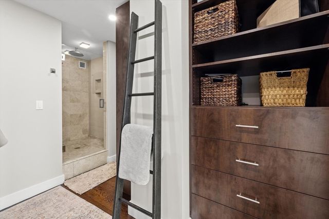 65 East India Row 28 EF, Boston, MA 02110