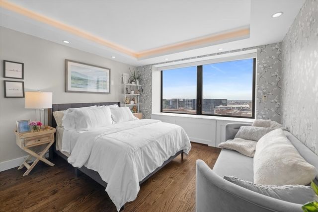 65 East India Row 28 EF, Boston, MA 02110