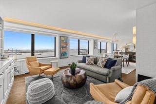 65 East India Row 28 EF, Boston, MA 02110