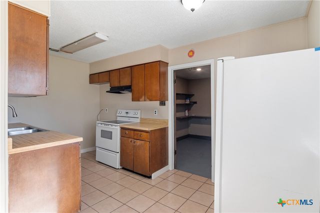 102 Runnel Street, Seguin, TX 78155