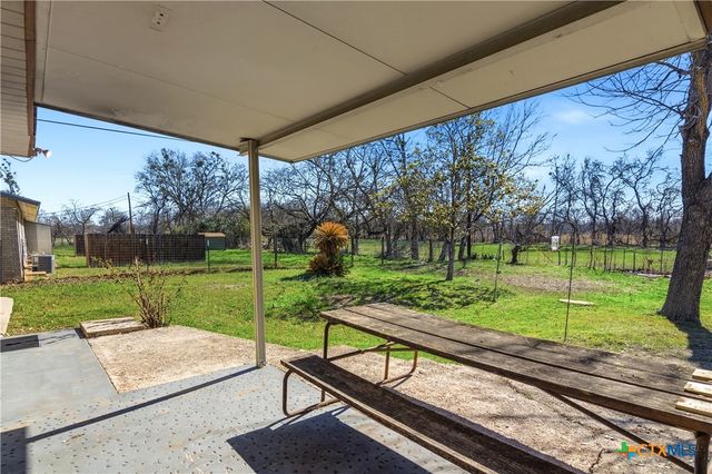 102 Runnel Street, Seguin, TX 78155