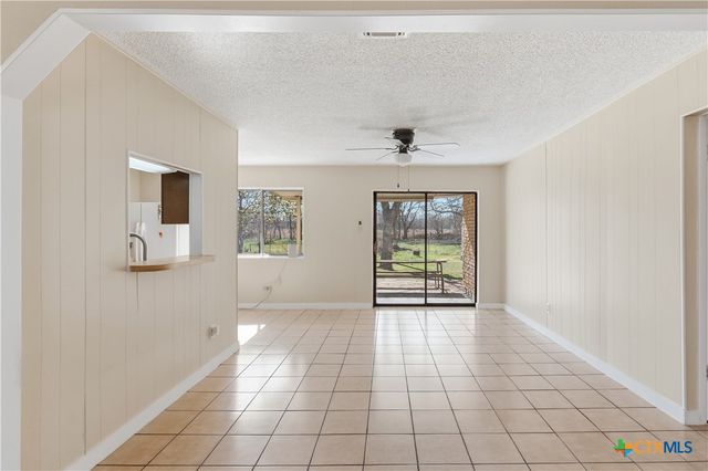 102 Runnel Street, Seguin, TX 78155