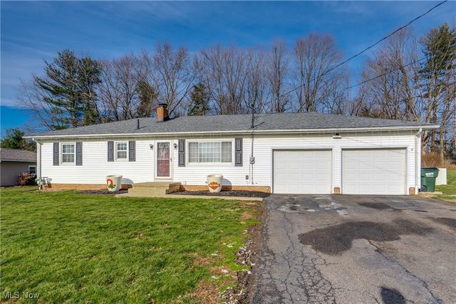 810 Leecrest Street NW, Massillon, OH 44646