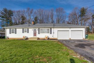 810 Leecrest Street NW, Massillon, OH 44646