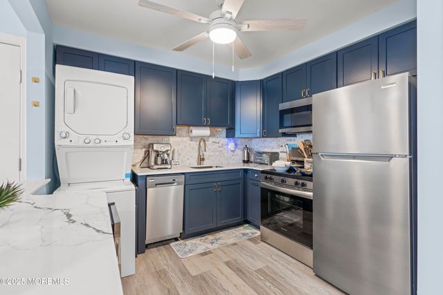 1 Osborne Place 49, Rumson, NJ 07760
