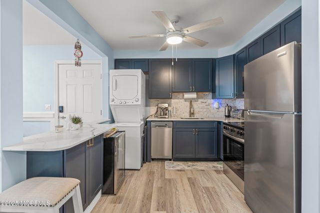 1 Osborne Place 49, Rumson, NJ 07760