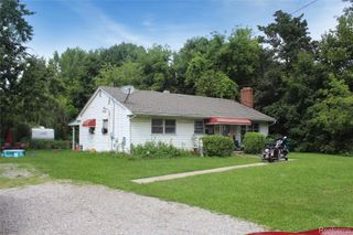 35344 Ecorse Road, Romulus, MI 48174